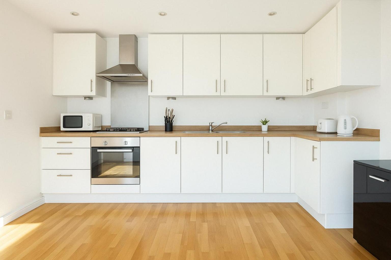 2 Bed With Balcony In Wembley Apartamento